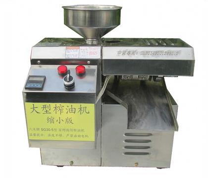 六木小型螺旋榨油機(jī)的外觀